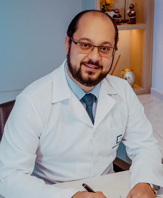 Dr. William Hilbig